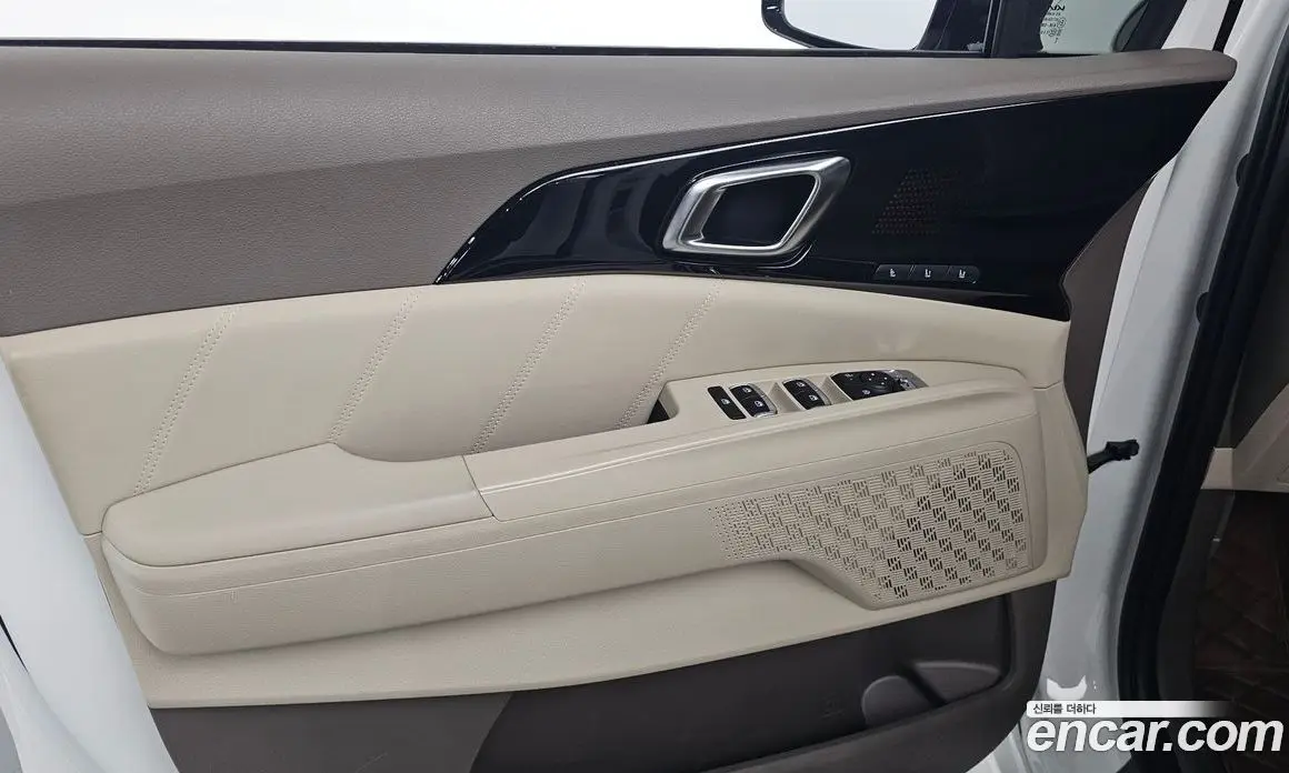 Kia Carnival 2024 1.6 автомат (гидро), фото 29