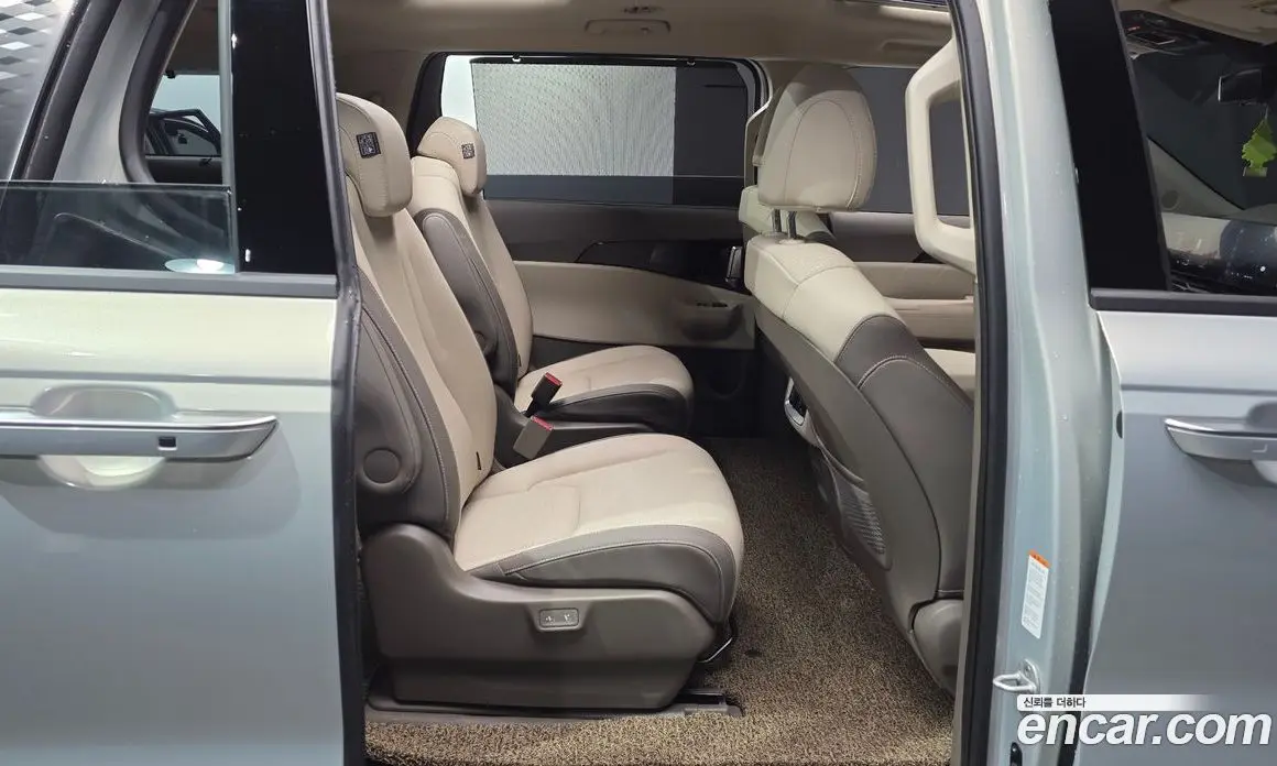 Kia Carnival 2025 2.2 автомат (гидро), фото 17