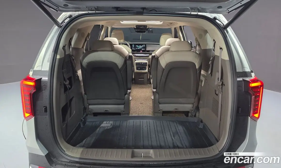 Kia Carnival 2025 2.2 автомат (гидро), фото 23
