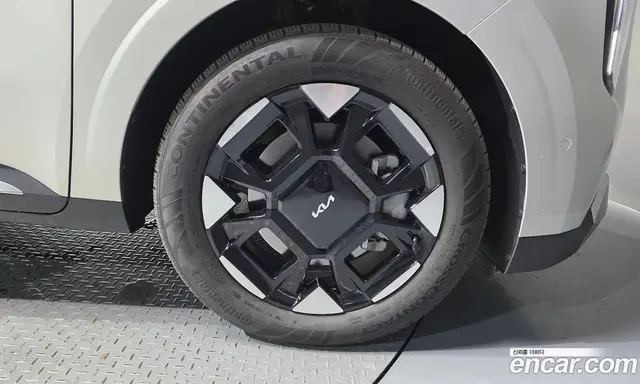 Kia Carnival 2025 2.2 автомат (гидро), миниатюра 7