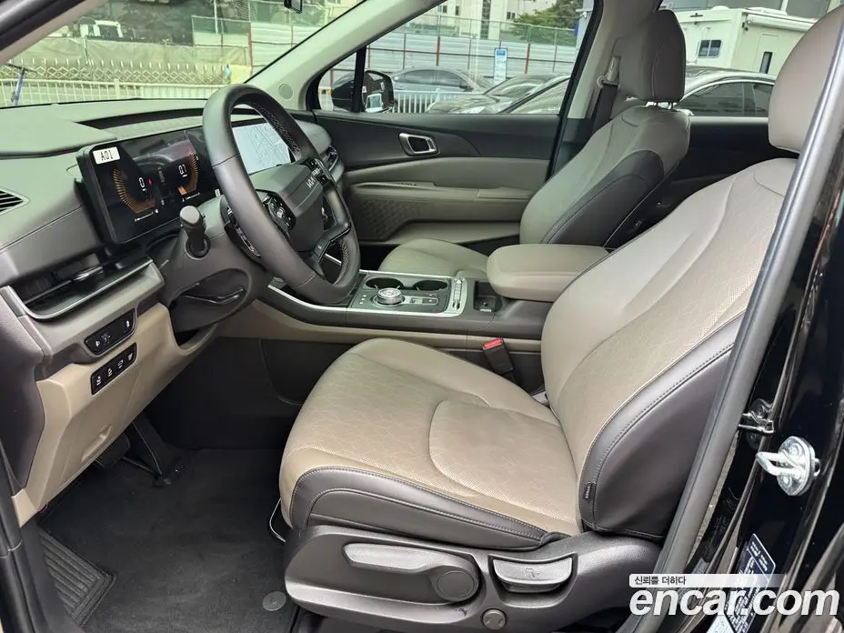 Kia Carnival 2025 2.2 автомат (гидро), фото 12