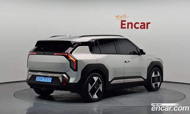 Kia EV3 2026 0.2 автомат (гидро), миниатюра 2