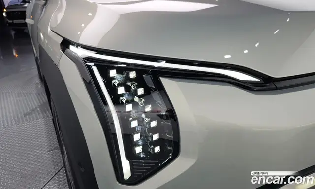 Kia EV3 2026 0.2 автомат (гидро), миниатюра 8