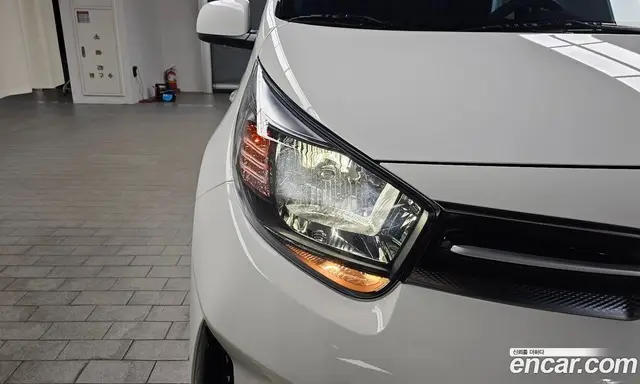 Kia Morning 2023 1.0 автомат (гидро), миниатюра 8
