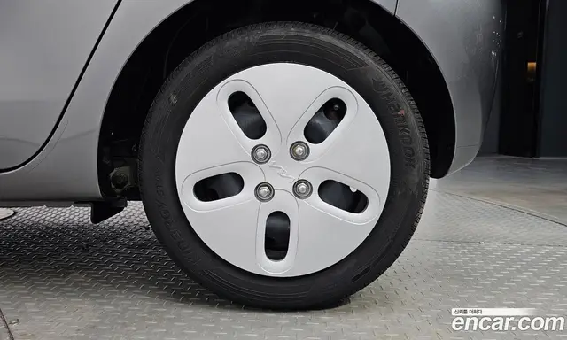 Kia Ray 2024 1.0 автомат (гидро), миниатюра 6
