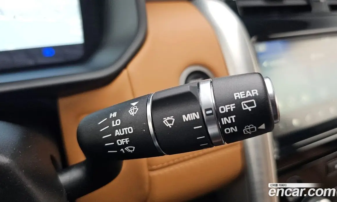 Land Rover Discovery 2018 3.0 автомат (гидро), фото 26