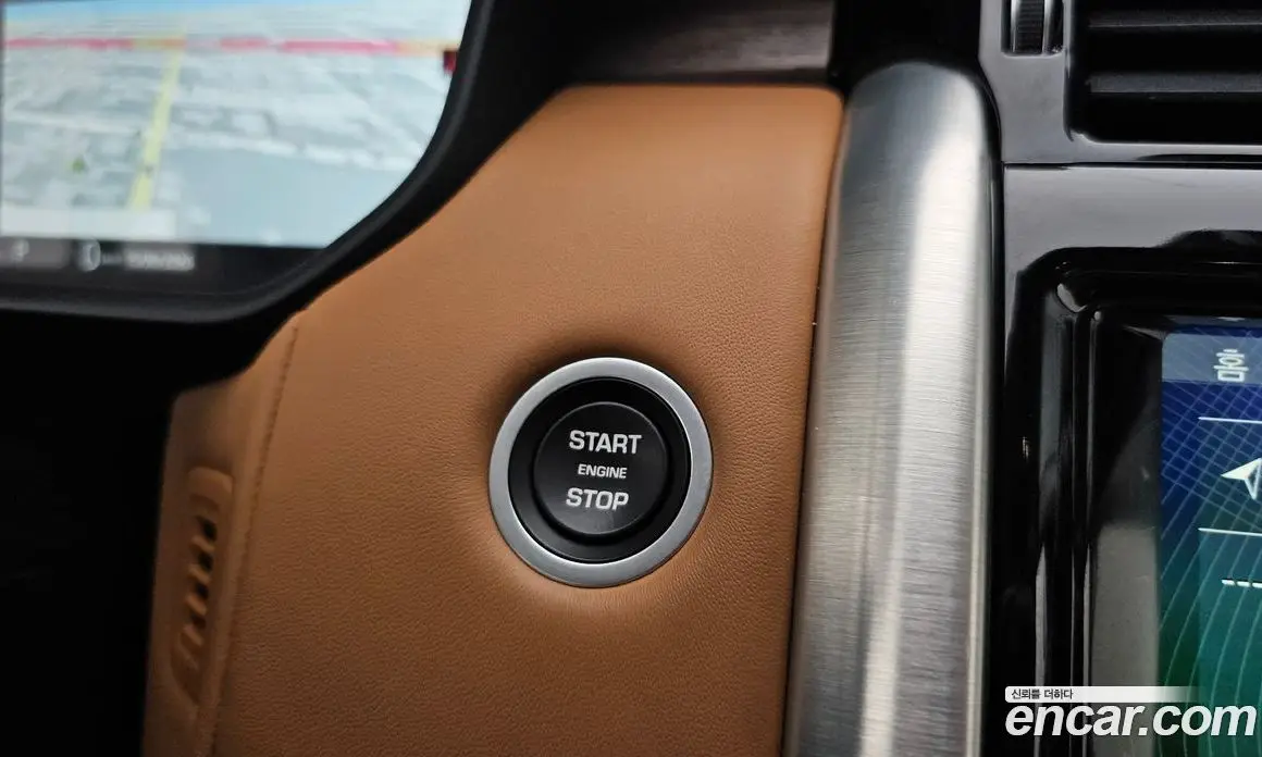 Land Rover Discovery 2018 3.0 автомат (гидро), фото 31