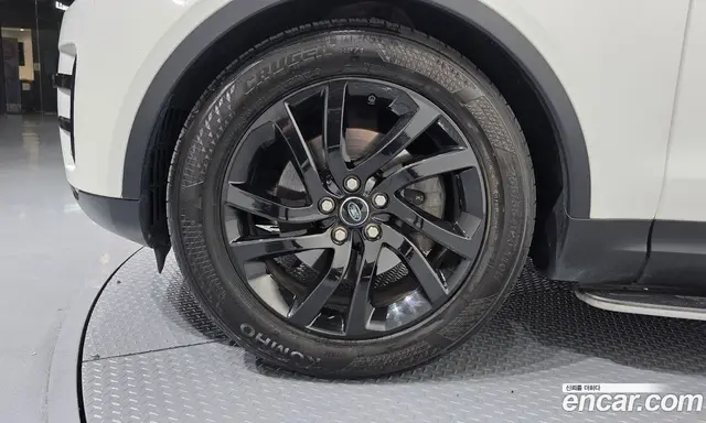 Land Rover Discovery 2018 3.0 автомат (гидро), миниатюра 5
