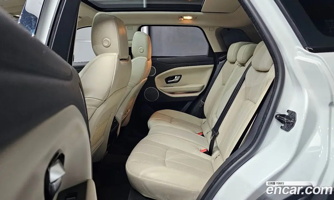 Land Rover Range Rover Evoque 2016 2.0 автомат (гидро), фото 12
