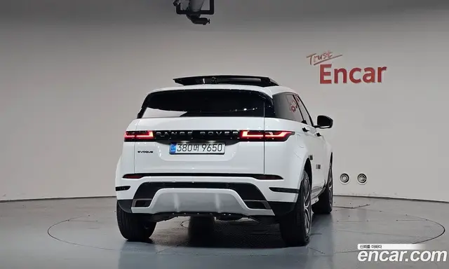 Land Rover Range Rover Evoque 2025 2.0 автомат (гидро), миниатюра 4