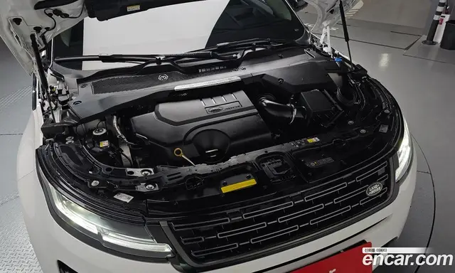 Land Rover Range Rover Evoque 2025 2.0 автомат (гидро), миниатюра 6