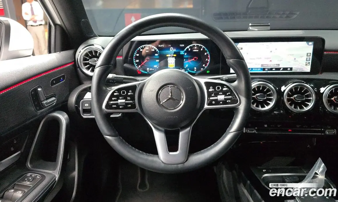 Mercedes-Benz A-Class 2021 2.0 гидро, фото 19 Mercedes-Benz A-Class 2021 2.0 гидро, фото 19