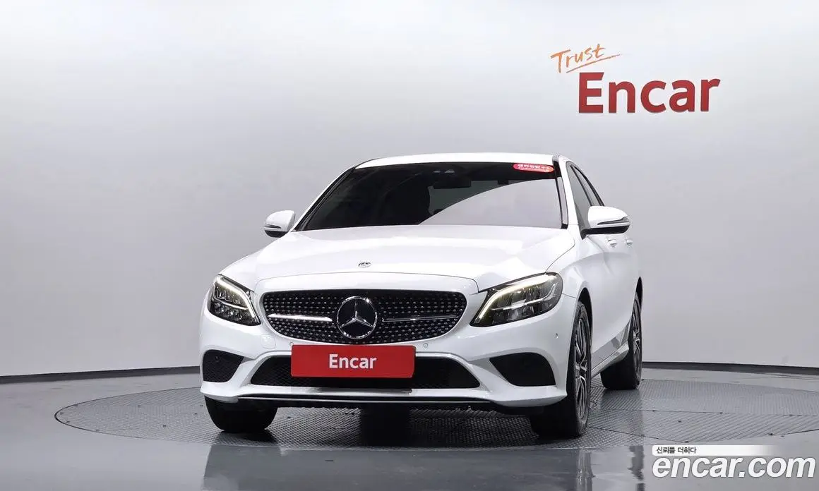 Mercedes-Benz C-Class 2019 2.0 гидро, фото 2 Mercedes-Benz C-Class 2019 2.0 гидро, фото 2
