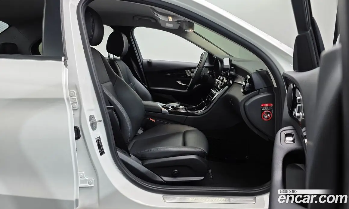 Mercedes-Benz C-Class 2019 2.0 гидро, фото 15 Mercedes-Benz C-Class 2019 2.0 гидро, фото 15