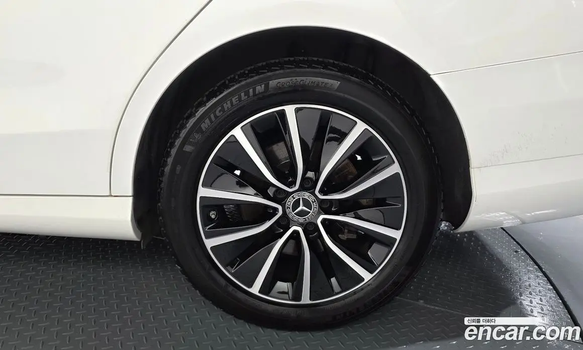 Mercedes-Benz C-Class 2019 2.0 гидро, фото 6 Mercedes-Benz C-Class 2019 2.0 гидро, фото 6
