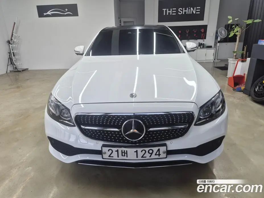 Mercedes-Benz E-Class 2017 2.0 автомат (гидро), фото 2