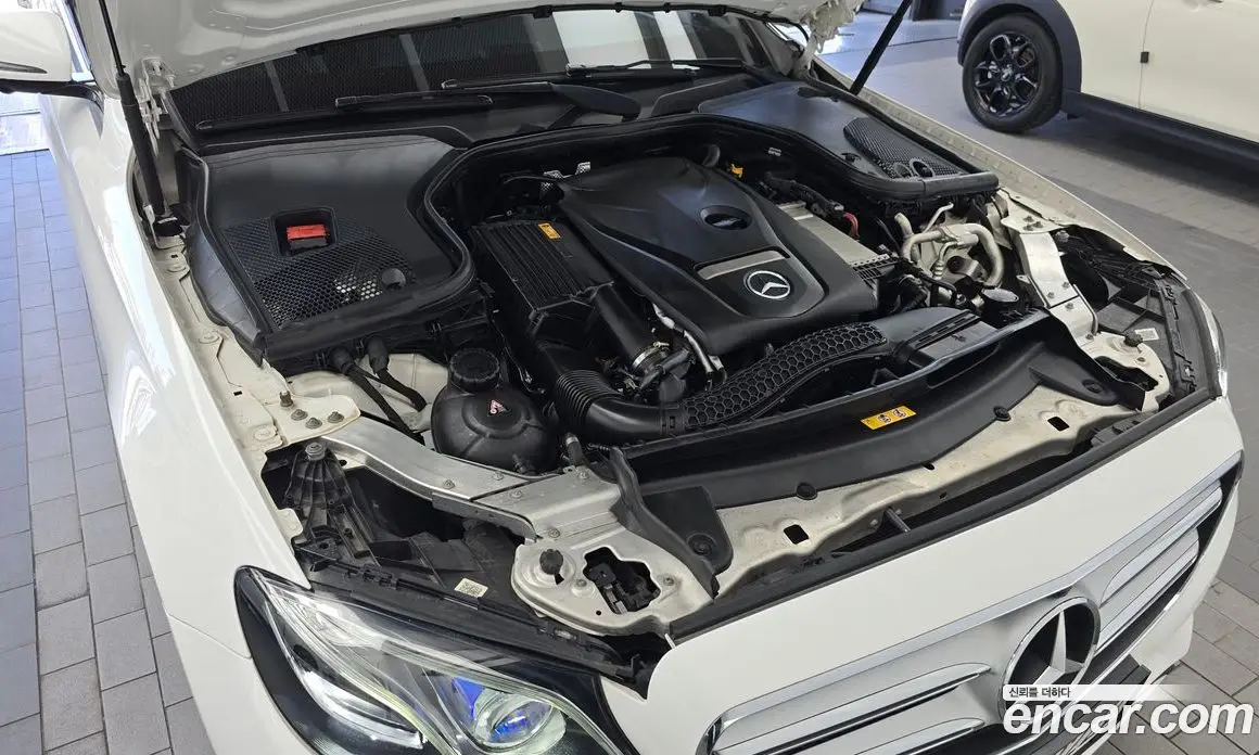 Mercedes-Benz E-Class 2018 2.0 гидро, фото 6 Mercedes-Benz E-Class 2018 2.0 гидро, фото 6