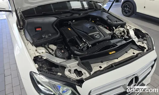 Mercedes-Benz E-Class 2018 2.0 гидро, миниатюра 6 Mercedes-Benz E-Class 2018 2.0 гидро, миниатюра 6