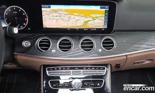Mercedes-Benz E-Class 2019 2.0 гидро, миниатюра 12