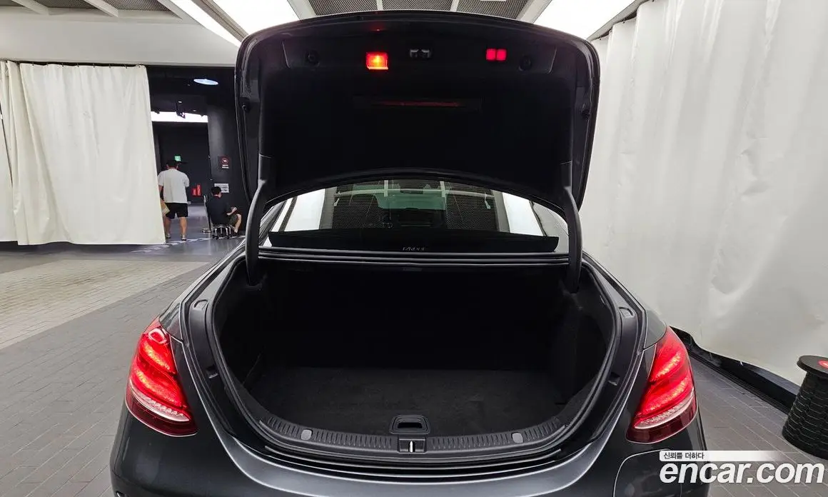 Mercedes-Benz E-Class 2019 2.0 гидро, фото 26