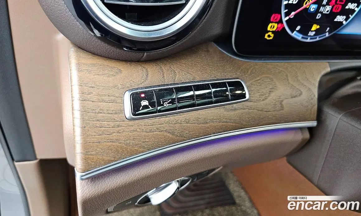 Mercedes-Benz E-Class 2019 2.0 гидро, фото 28