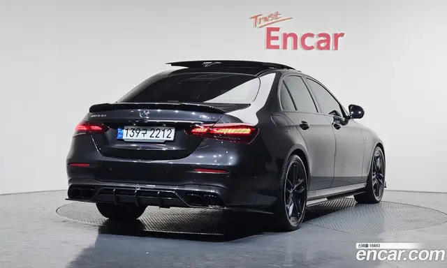 Mercedes-Benz E-Class, 2022, 84 615 км