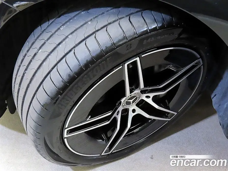 Mercedes-Benz E-Class 2025 2.0 автомат (гидро), фото 20