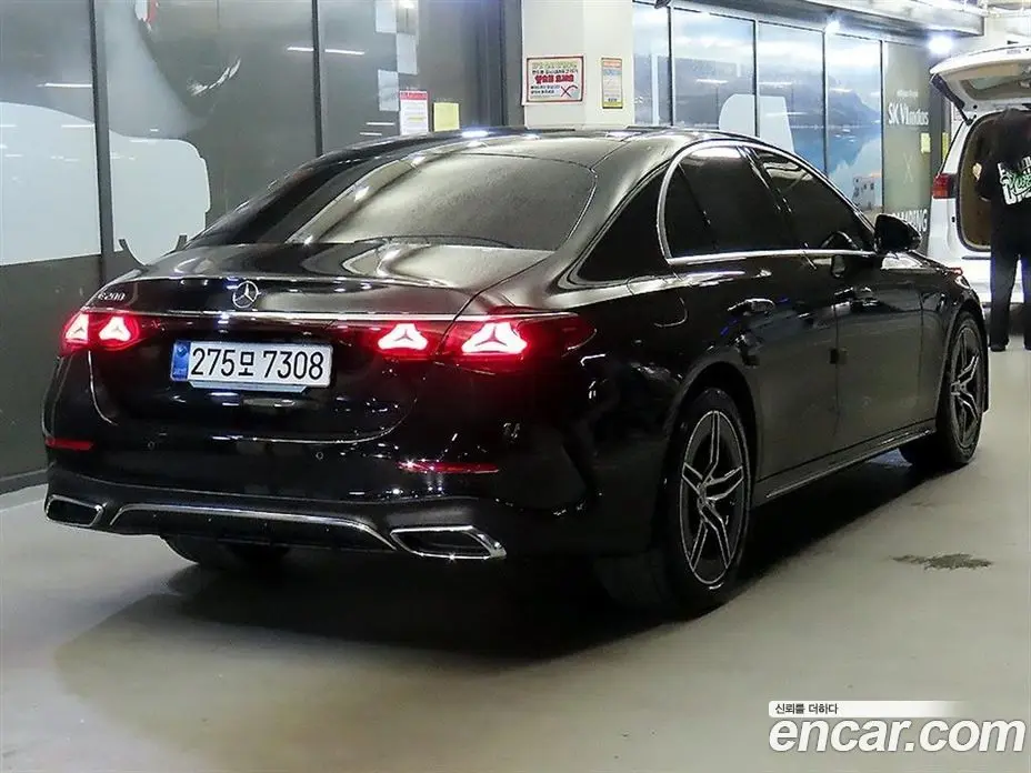 Mercedes-Benz E-Class 2025 2.0 автомат (гидро), фото 4