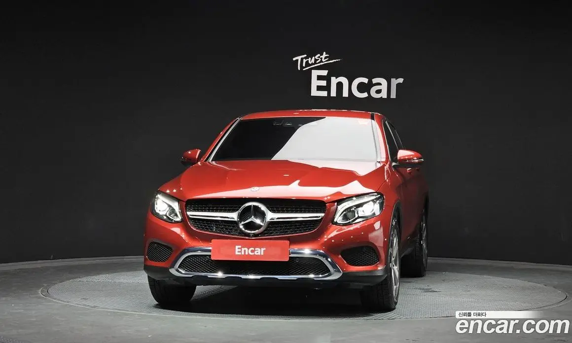 Mercedes-Benz GLC-Class 2019 2.0 гидро, фото 3 Mercedes-Benz GLC-Class 2019 2.0 гидро, фото 3