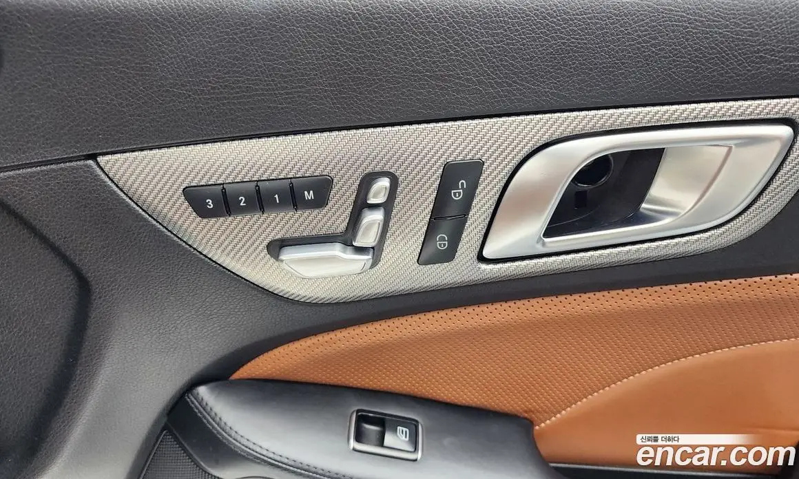 Mercedes-Benz SLC-Class 2016 3.0 гидро, фото 19 Mercedes-Benz SLC-Class 2016 3.0 гидро, фото 19