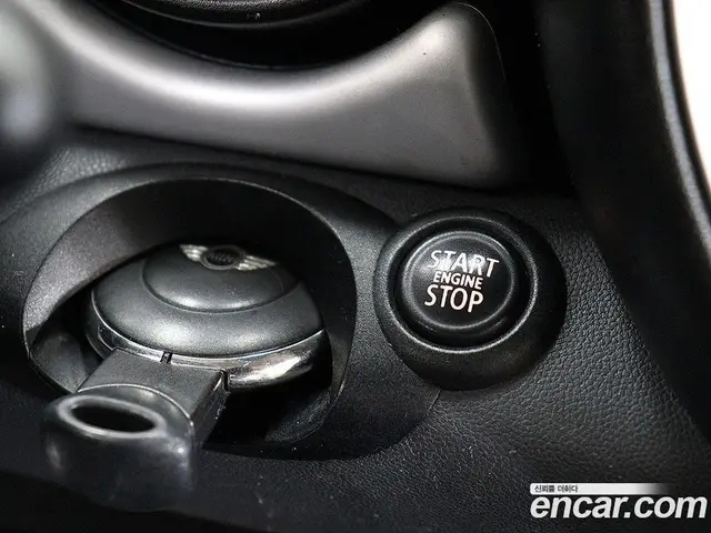 Mini Cooper 2011 1.6 автомат (гидро), миниатюра 12