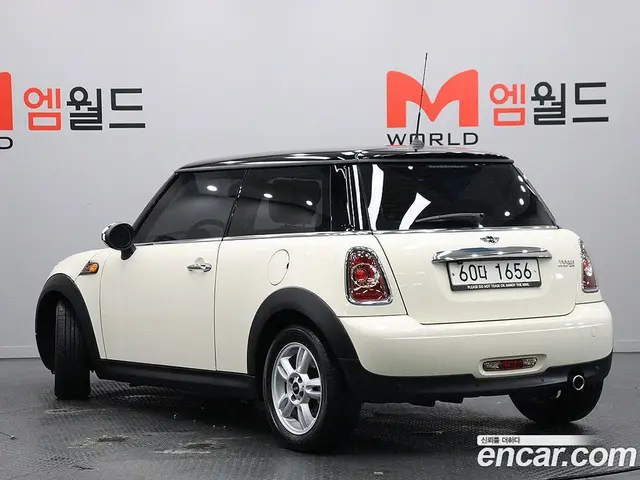 Mini Cooper 2011 1.6 автомат (гидро), миниатюра 4