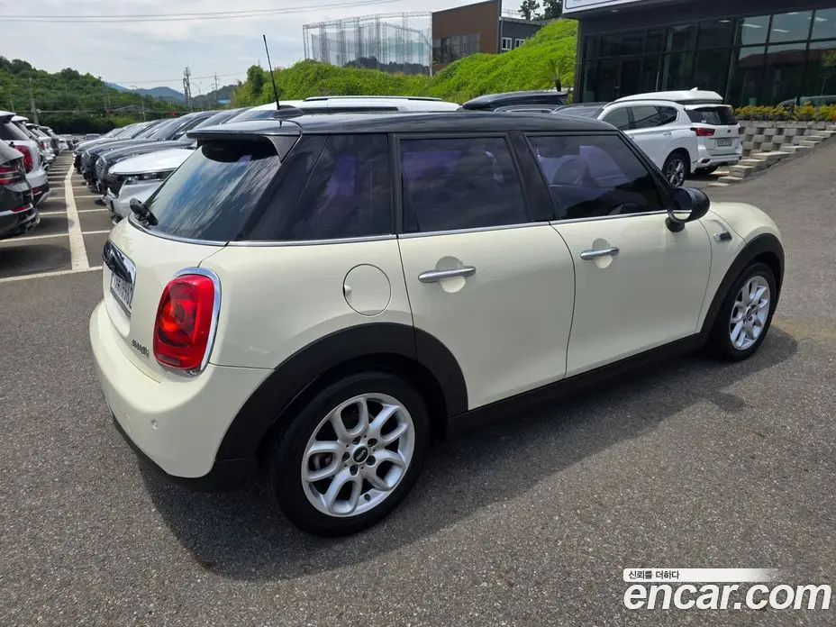 Mini Cooper 2014 1.5 автомат (гидро), фото 4