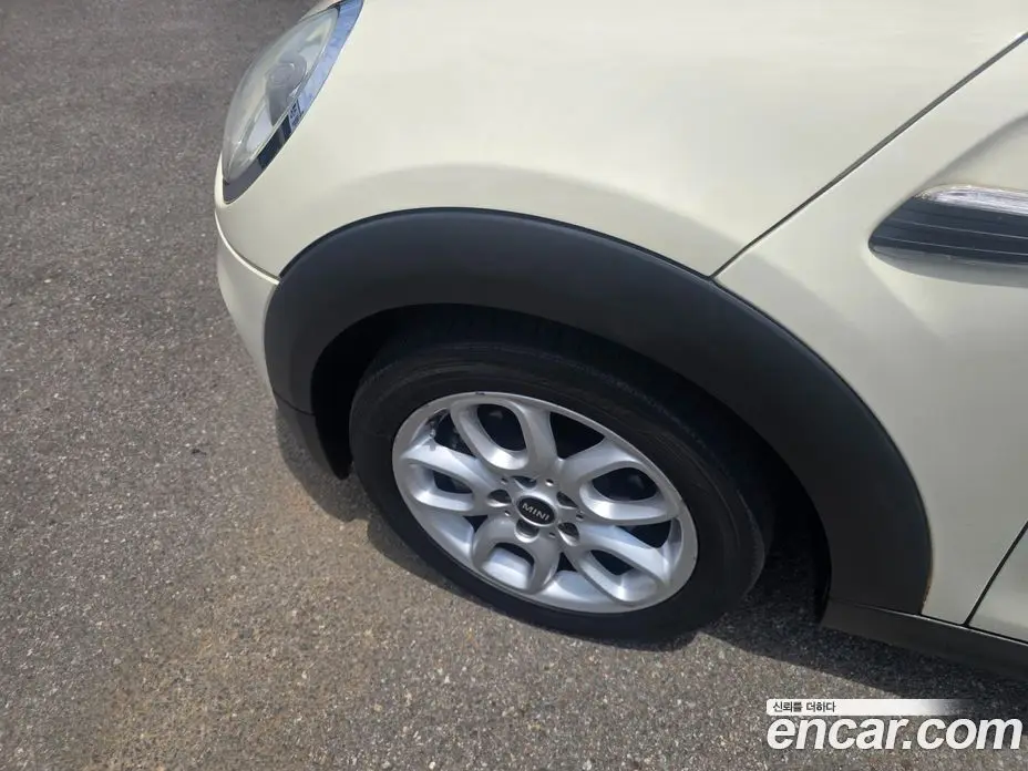 Mini Cooper 2014 1.5 автомат (гидро), фото 9