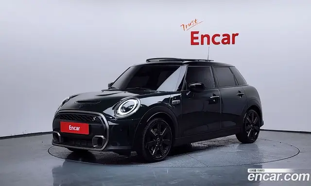 Mini Cooper, 2022, 85 059 км