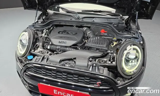 Mini Cooper Convertible 2019 2.0 автомат (гидро), миниатюра 6