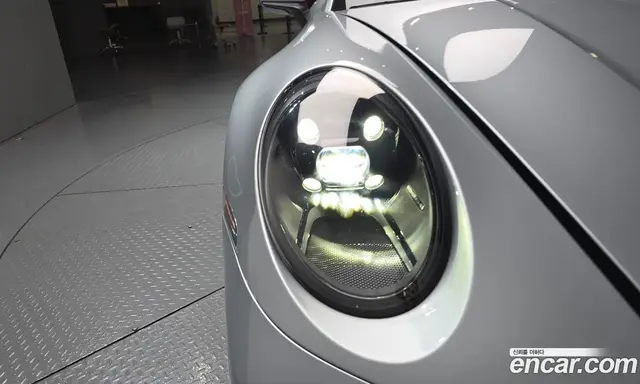 Porsche 911 2022 3.0 автомат (гидро), миниатюра 7