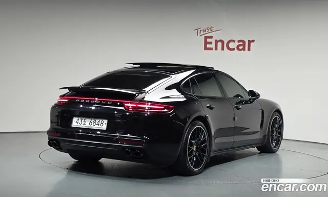 Porsche Panamera, 2018, 21 660 км
