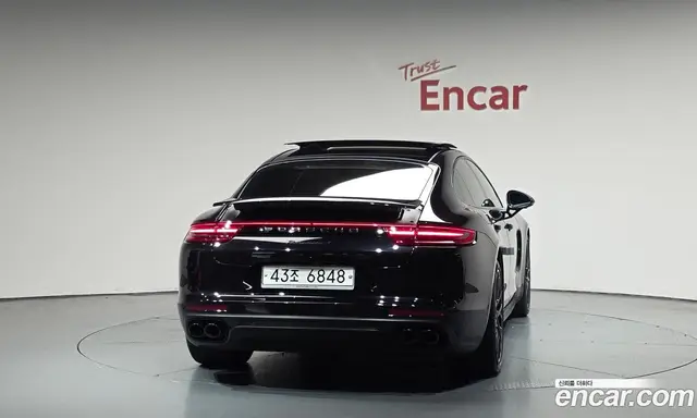 Porsche Panamera 2018 3.0 автомат (гидро), миниатюра 3