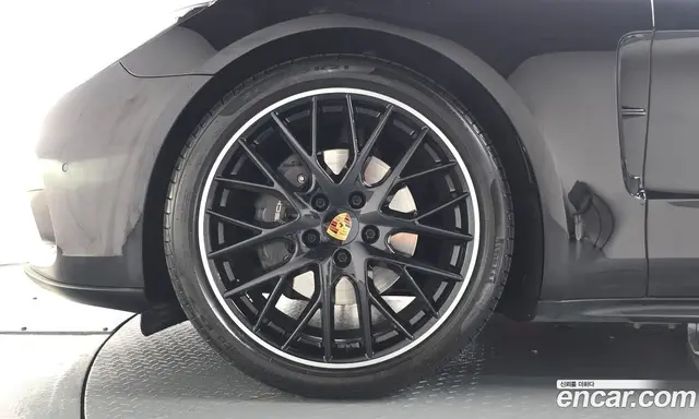 Porsche Panamera 2018 3.0 автомат (гидро), миниатюра 4