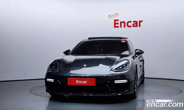 Porsche Panamera 2019 4.0 автомат (гидро), миниатюра 3