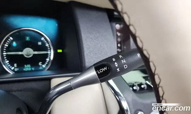 Rolls-Royce Cullinan 2019 6.7 автомат (гидро), миниатюра 12