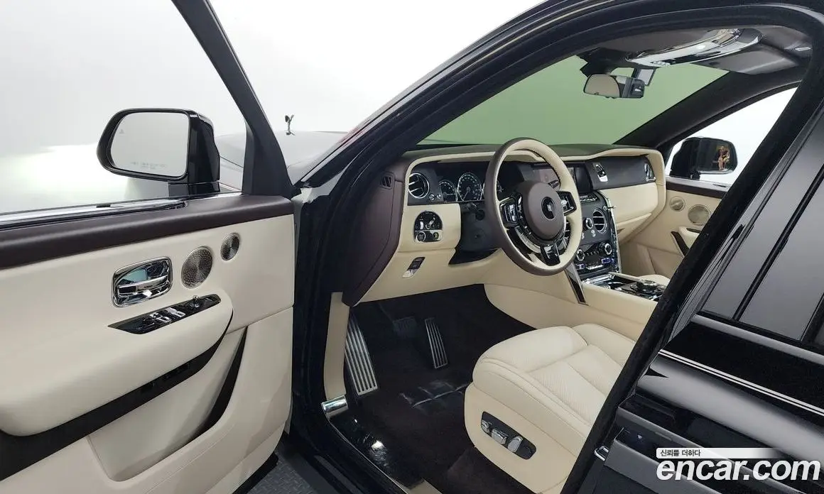 Rolls-Royce Cullinan 2019 6.7 автомат (гидро), фото 13 Rolls-Royce Cullinan 2019 6.7 автомат (гидро), фото 13