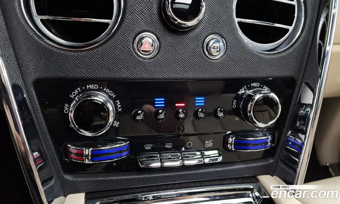 Rolls-Royce Cullinan 2019 6.7 автомат (гидро), фото 33 Rolls-Royce Cullinan 2019 6.7 автомат (гидро), фото 33
