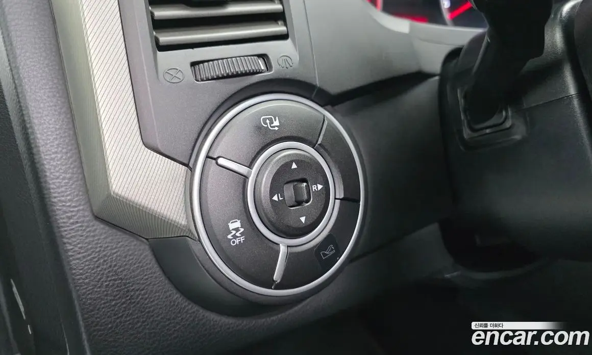 SsangYong Korando 2014 2.0 автомат (гидро), фото 13