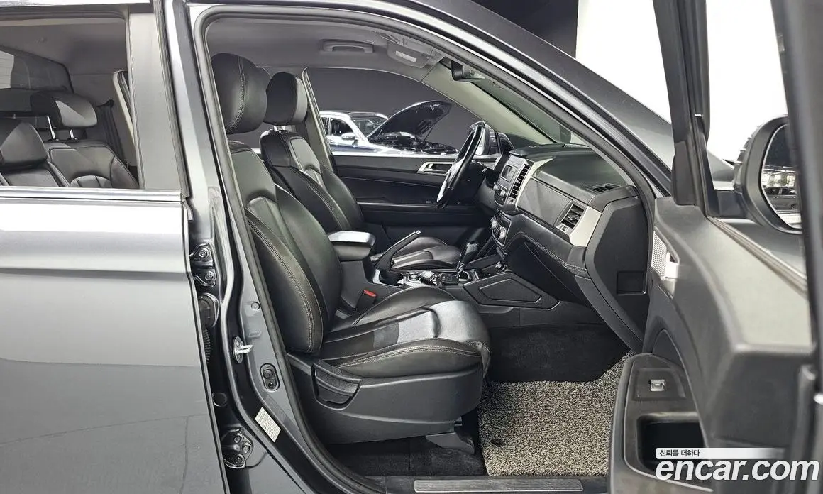 SsangYong Rexton 2018 2.2 автомат (гидро), фото 12