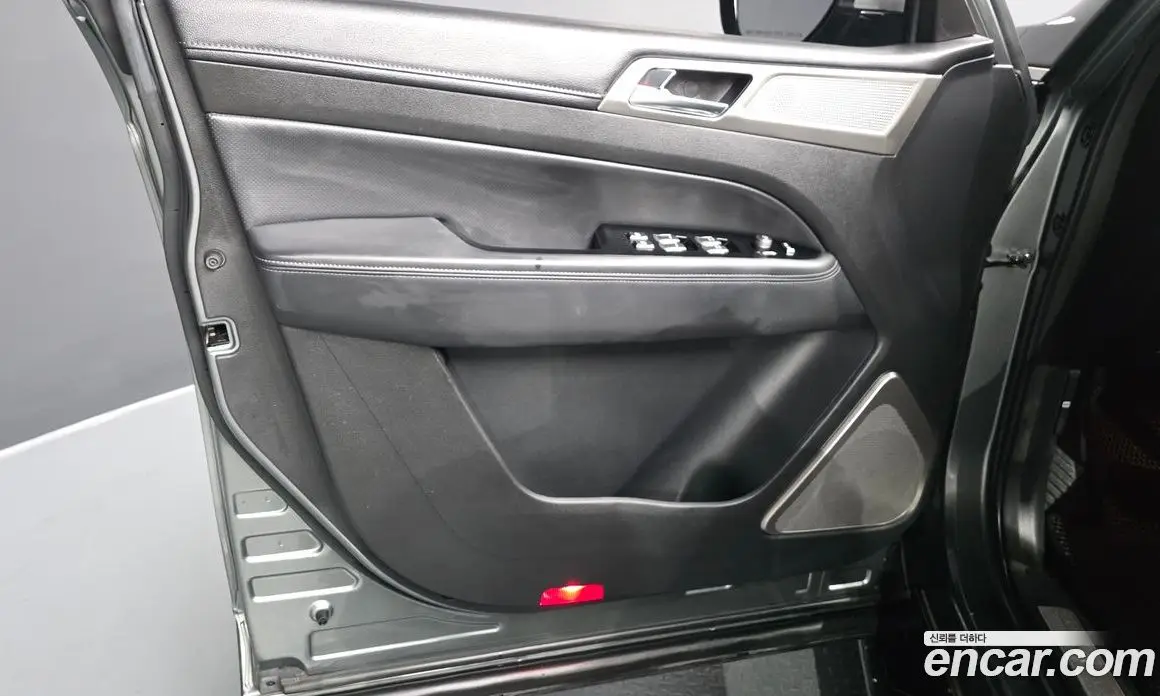 SsangYong Rexton 2019 2.2 автомат (гидро), фото 14