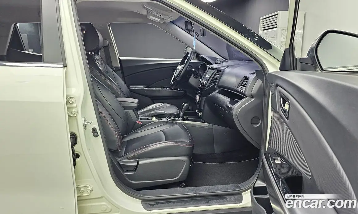 SsangYong TIBOLI 2017 1.6 автомат (гидро), фото 11