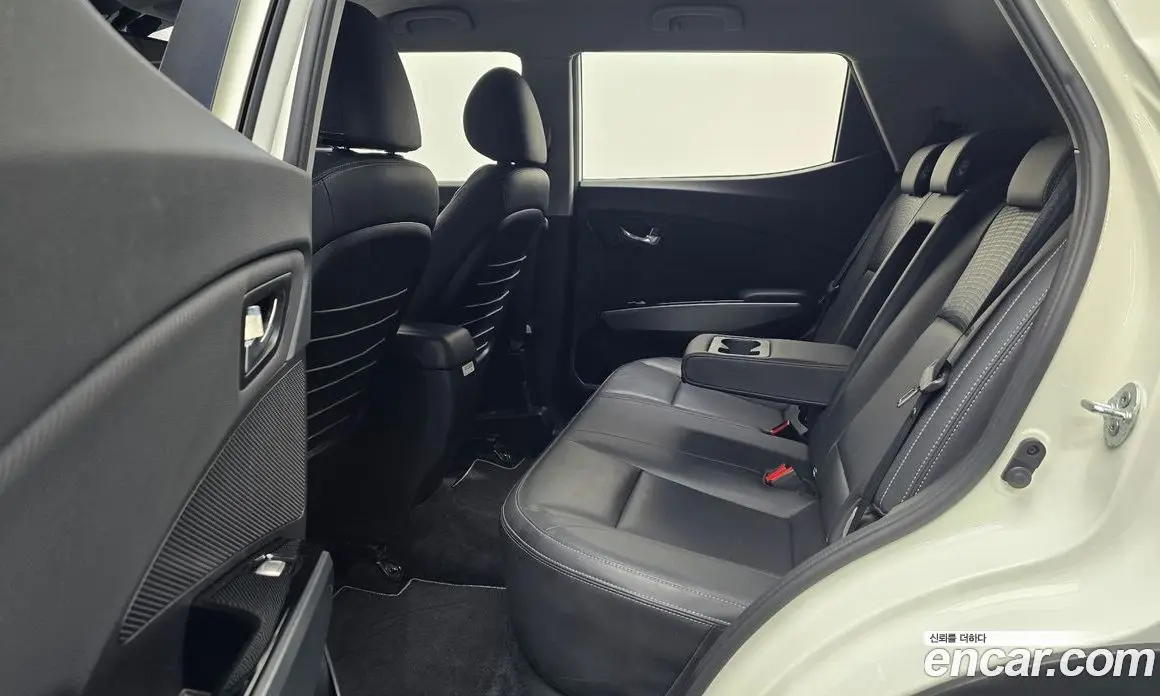 SsangYong TIBOLI 2018 1.6 автомат (гидро), фото 12
