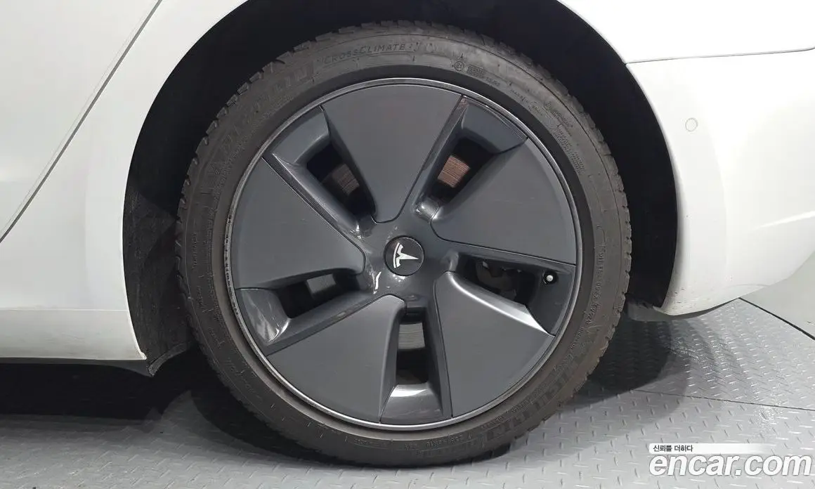 Tesla Model 3 2021 0.2 автомат (гидро), фото 5 Tesla Model 3 2021 0.2 автомат (гидро), фото 5